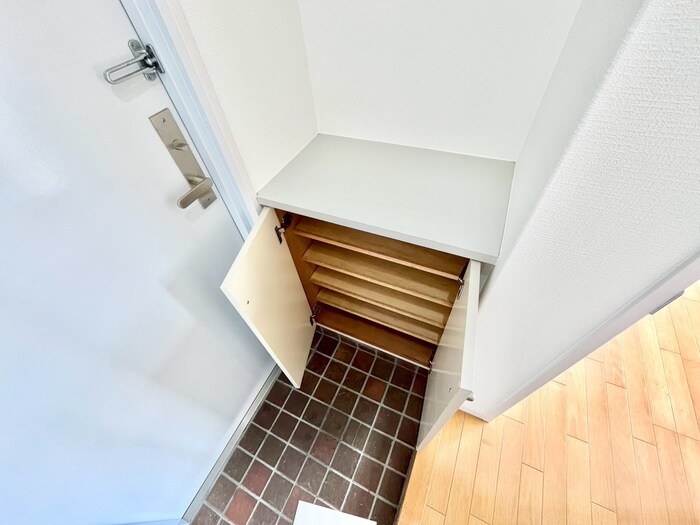 レイドール箕面の物件内観写真