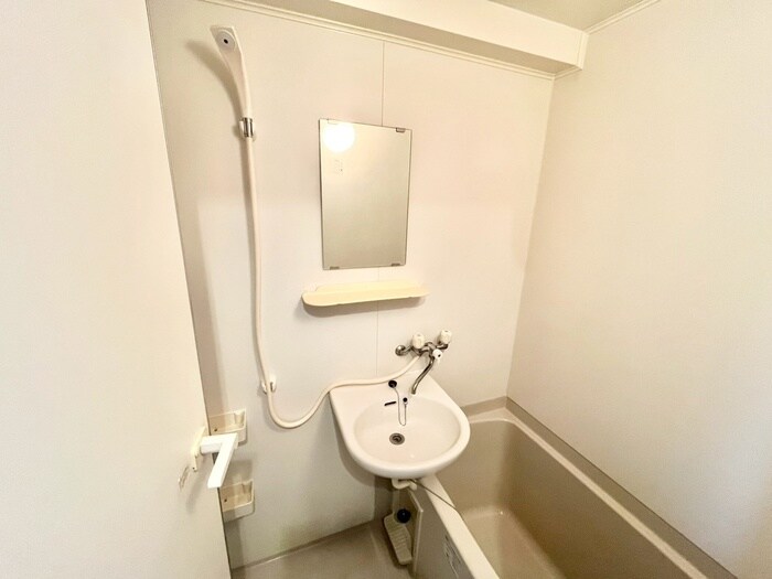 レイドール箕面の物件内観写真