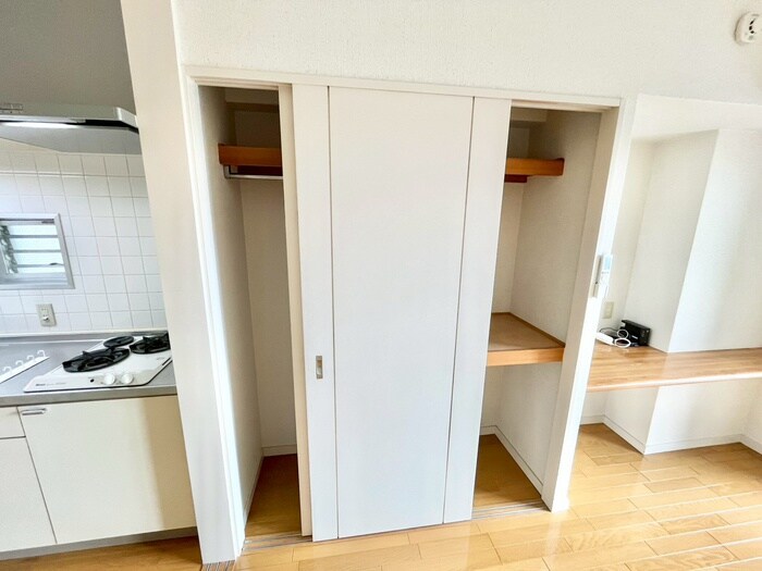 レイドール箕面の物件内観写真