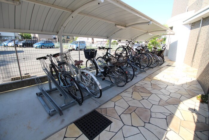 ドルフコ－トＫの物件外観写真