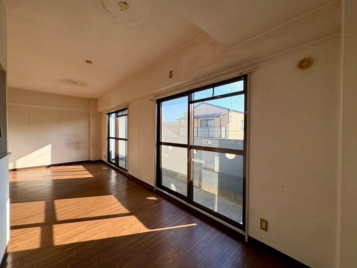 REIWA宝塚の物件内観写真