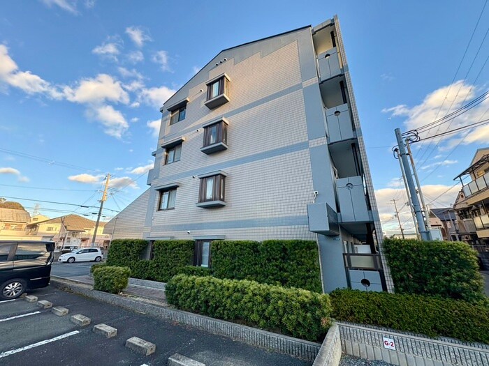 REIWA宝塚の物件外観写真