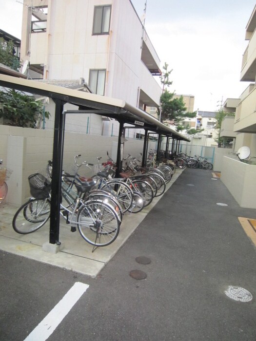 山端マンションの物件外観写真