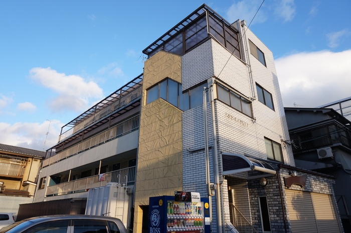 メゾンポインセチアの物件外観写真