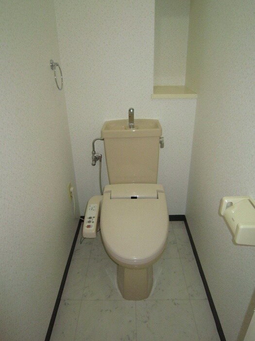 ハイツエンブレムの物件内観写真