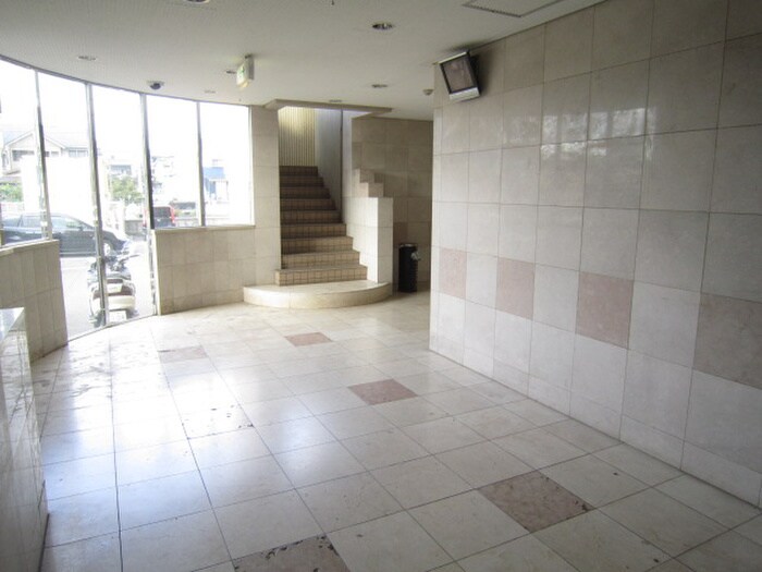 ハイツエンブレムの物件外観写真