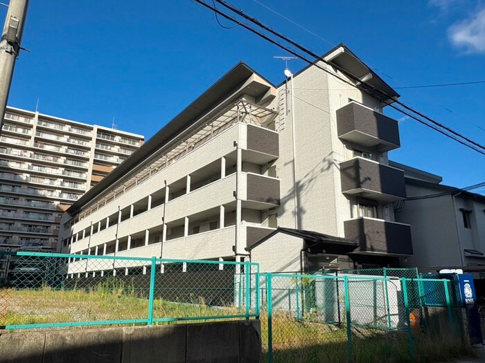 アークリード大津の物件外観写真