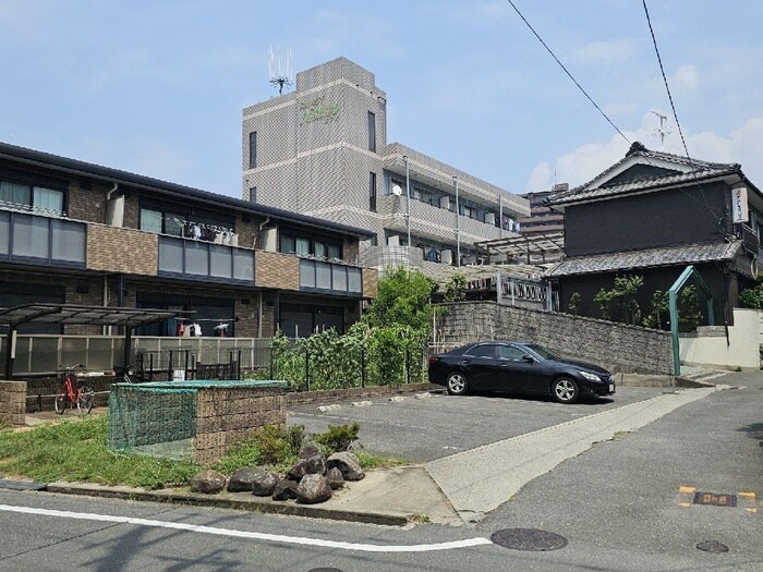 サンウエストニシノの物件外観写真