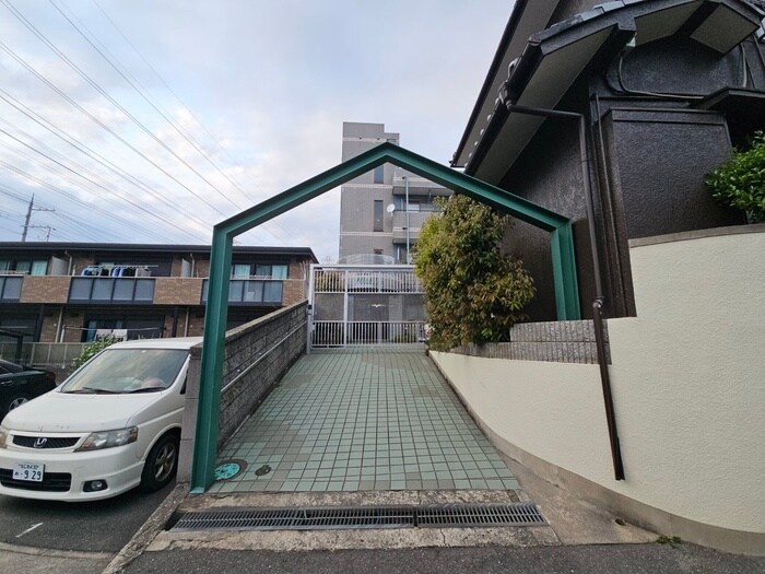 サンウエストニシノの物件外観写真