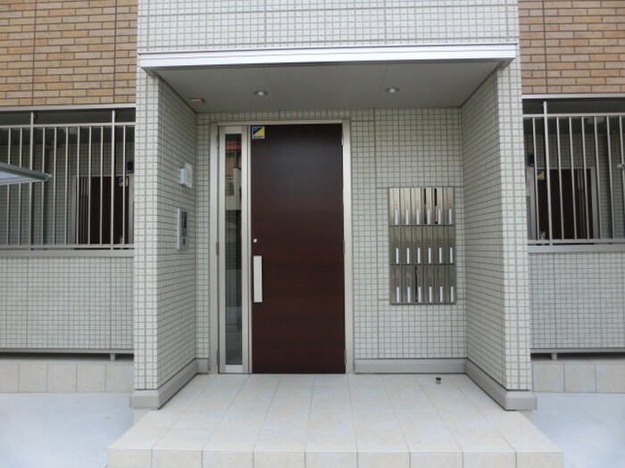 Ｅａｓｔ　ｆｏｒｅｓｔの物件外観写真