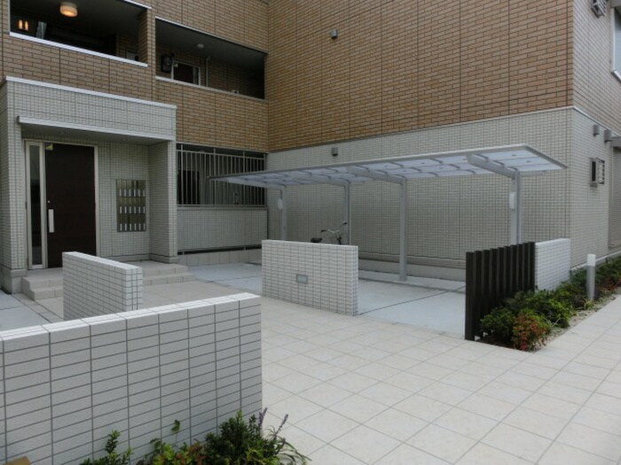 Ｅａｓｔ　ｆｏｒｅｓｔの物件外観写真