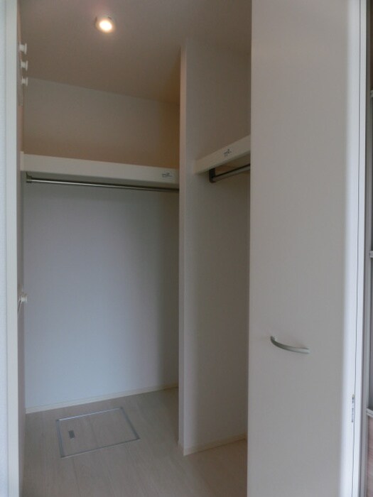 Ｅａｓｔ　ｆｏｒｅｓｔの物件内観写真