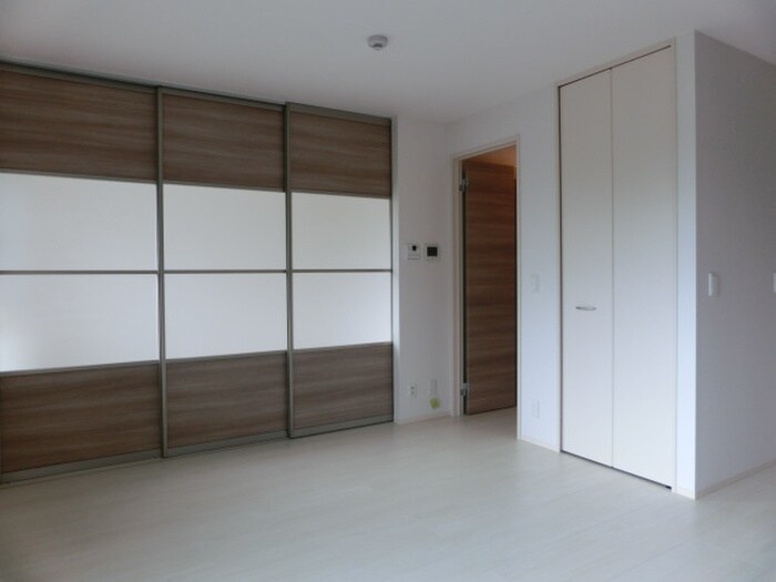 Ｅａｓｔ　ｆｏｒｅｓｔの物件内観写真