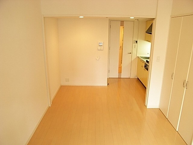 ポ－トヴィラ靱公園の物件内観写真