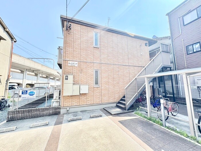 ウィステリアの物件外観写真