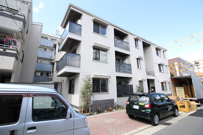 グランドール清水の物件外観写真