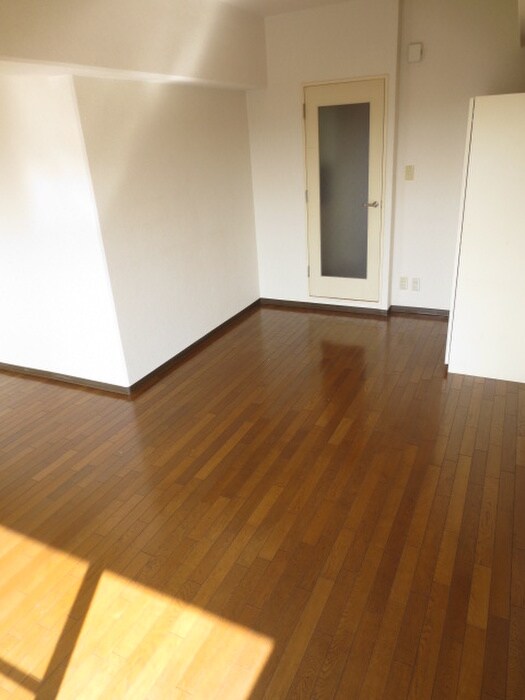 カ－サ・ソラッツォの物件内観写真