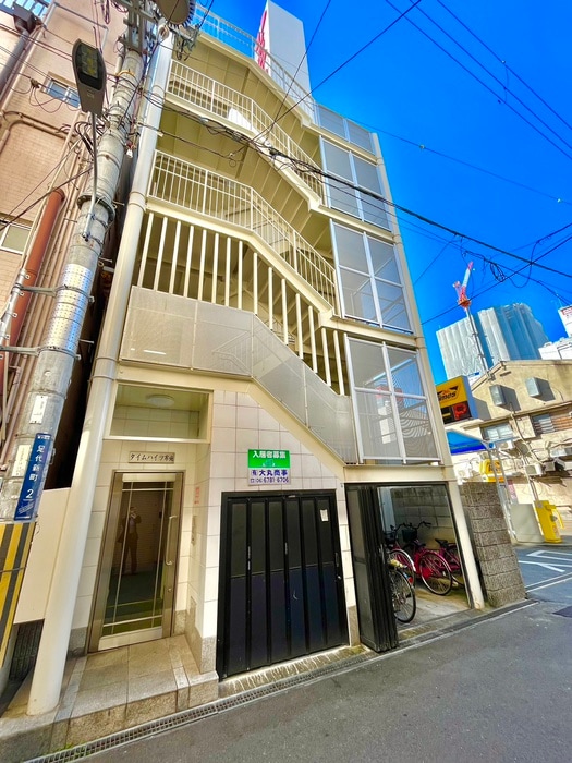 タイムハイツ布施の物件外観写真