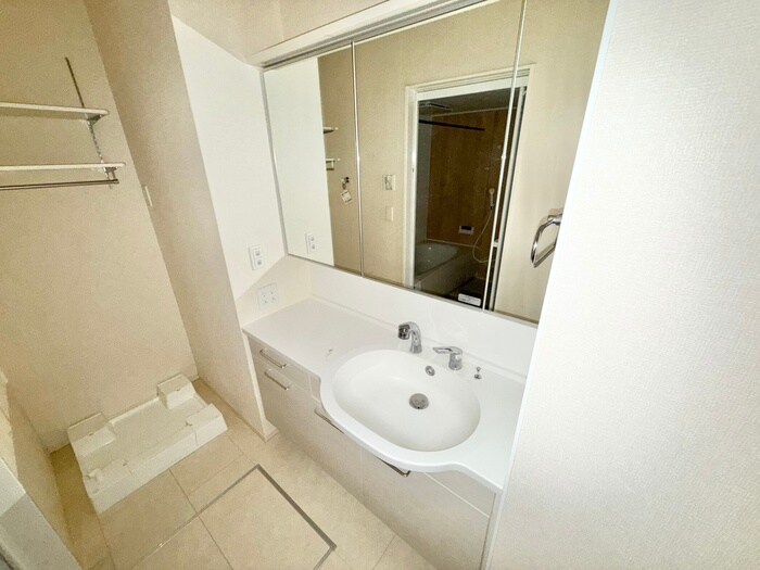 プラティア南里の西の物件内観写真