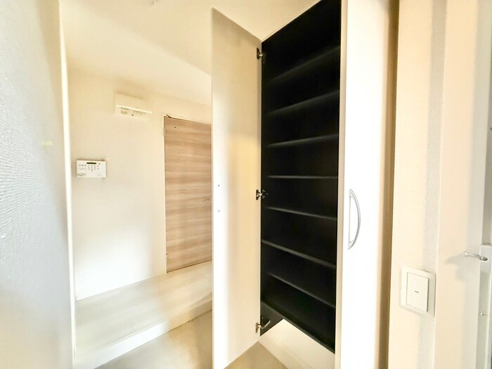 プラティア南里の西の物件内観写真