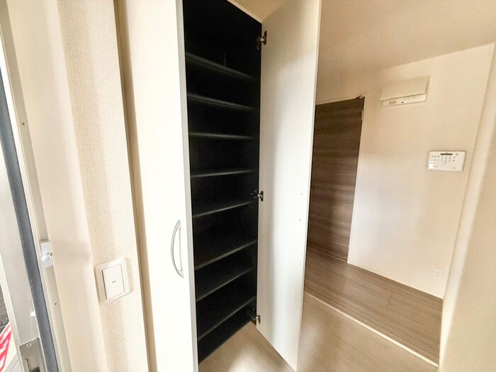 プラティア南里の西の物件内観写真