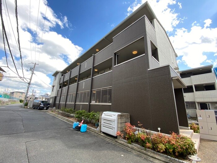 マジェスティツインⅠ棟の物件外観写真