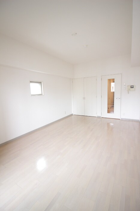 フォレシティ肥後橋の物件内観写真