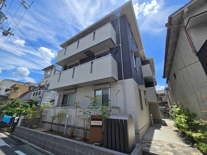 ウッドステージ桜　弐号館の物件外観写真