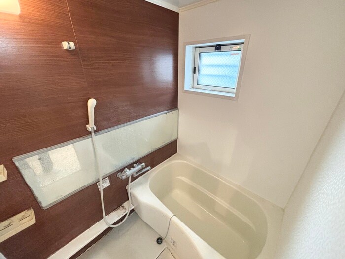 ヘルト・シュトラ－セの物件内観写真