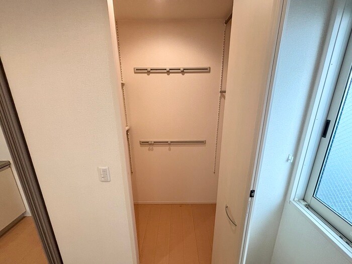 ヘルト・シュトラ－セの物件内観写真