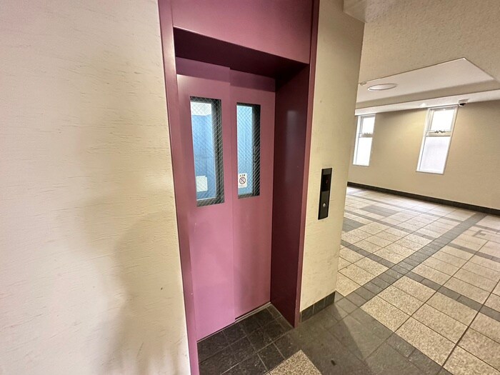 シャントール二条の物件外観写真