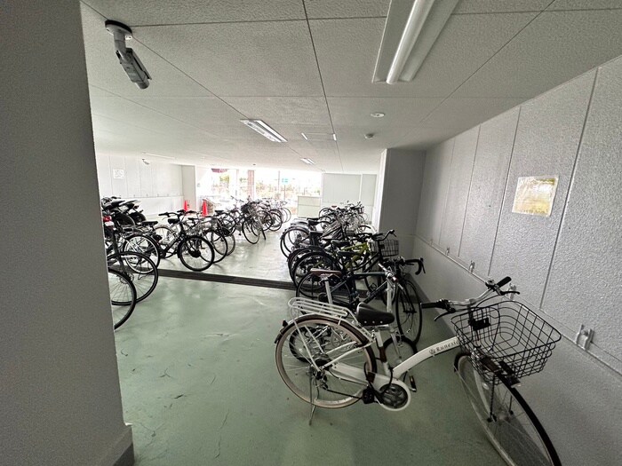 シャントール二条の物件外観写真