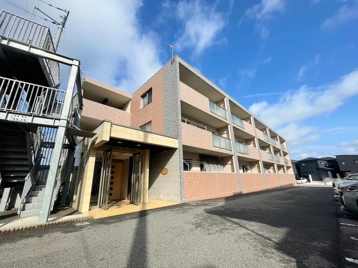 Ｖｉｔａ　Ｆｌｏｒｅの物件外観写真