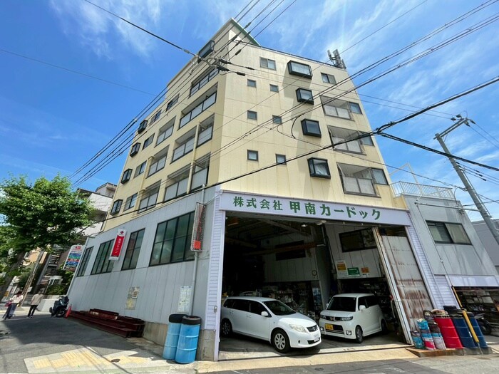 シャトル・Ｋの物件外観写真