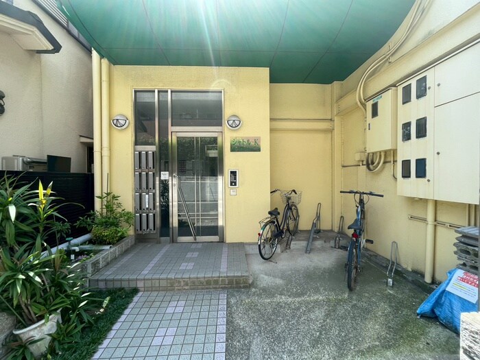 シャトル・Ｋの物件外観写真