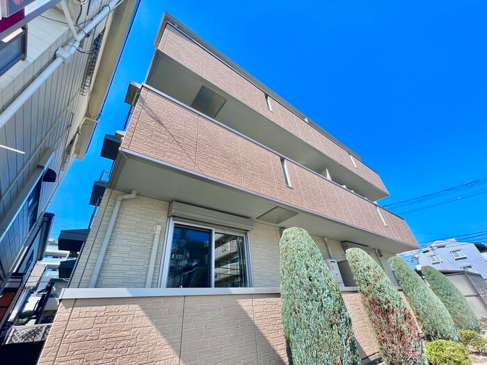 フォルトゥ－ナの物件外観写真