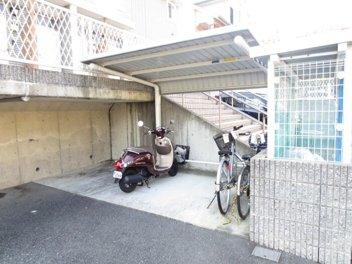 シャトルヒルズの物件外観写真