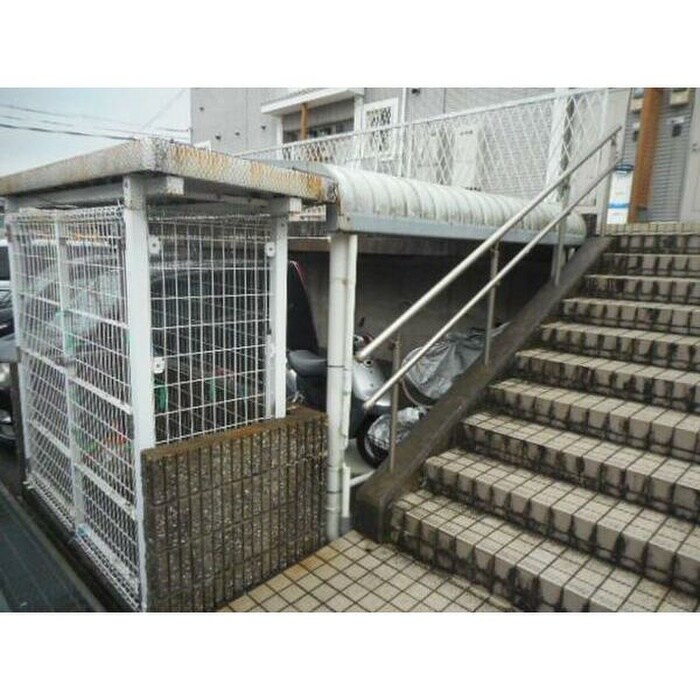 シャトルヒルズの物件外観写真