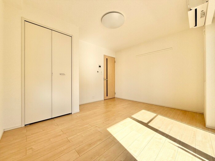 パラッツオ城陽の物件内観写真