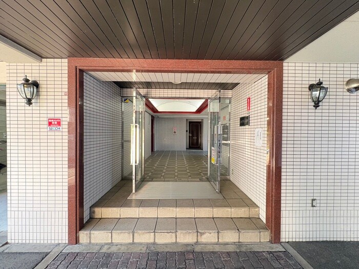 ハイグレード堅下の物件外観写真