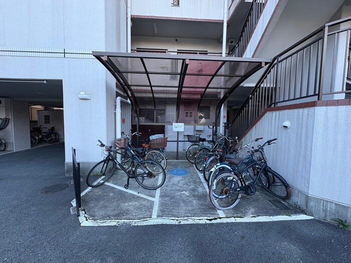 ハイグレード堅下の物件外観写真