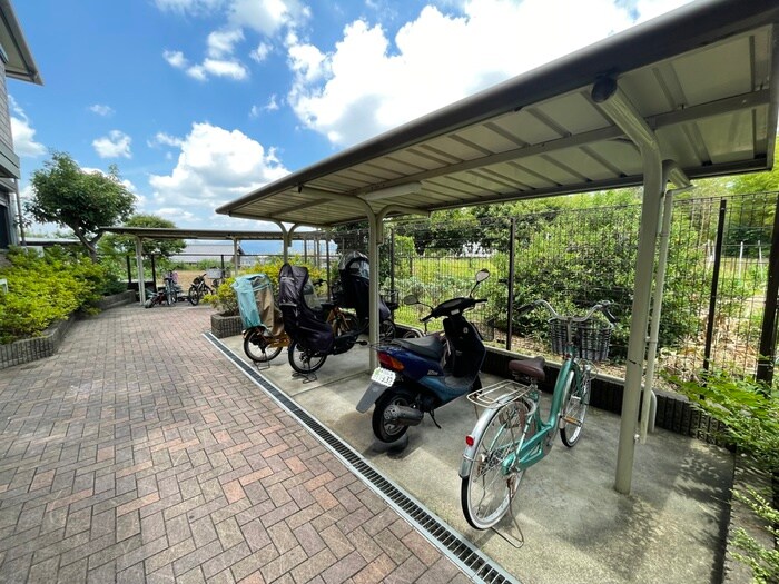 国見坂ハイツの物件外観写真