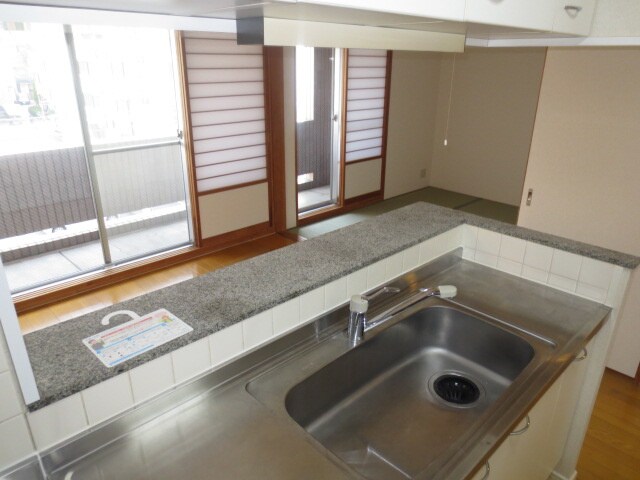 サ－ティフクヤの物件内観写真