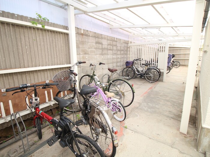 ハイツ三ツ池台の物件外観写真