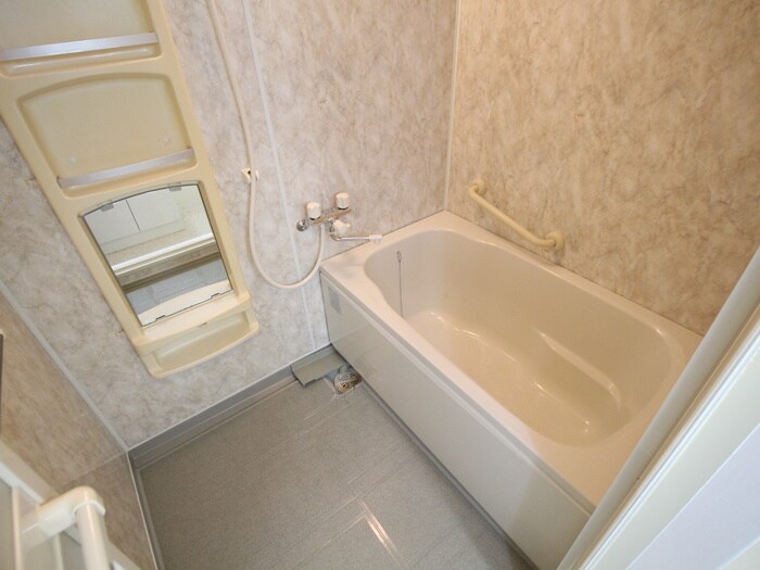 ハイツ三ツ池台の物件内観写真