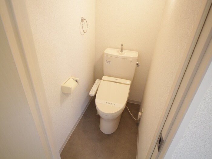 ハイツ三ツ池台の物件内観写真