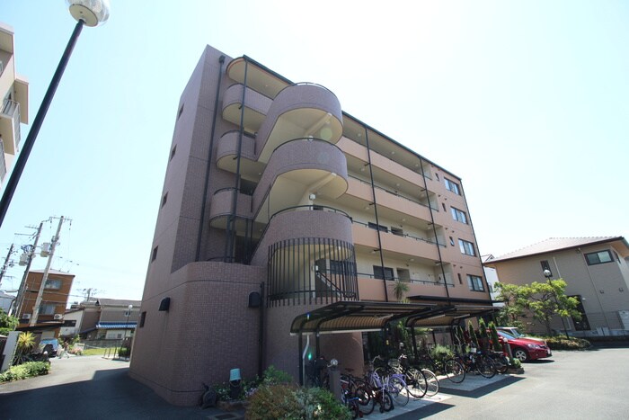 ウエルメゾン江坂の物件外観写真