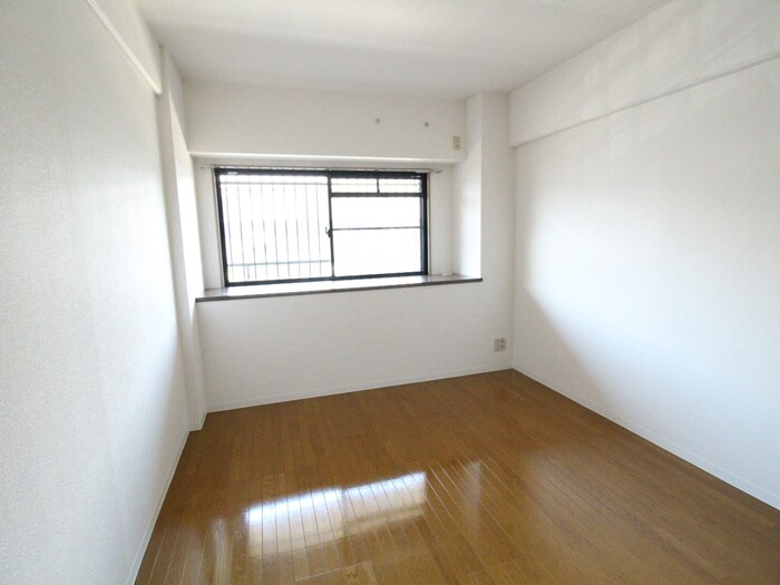 ウエルメゾン江坂の物件内観写真