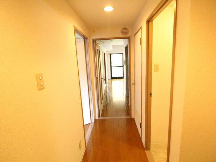 ウエルメゾン江坂の物件内観写真