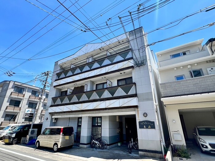 ノアシス東山の物件外観写真